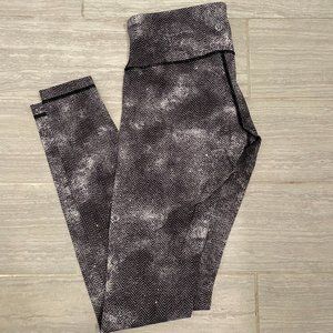 Lululemon White and Grey Chevron Leggings